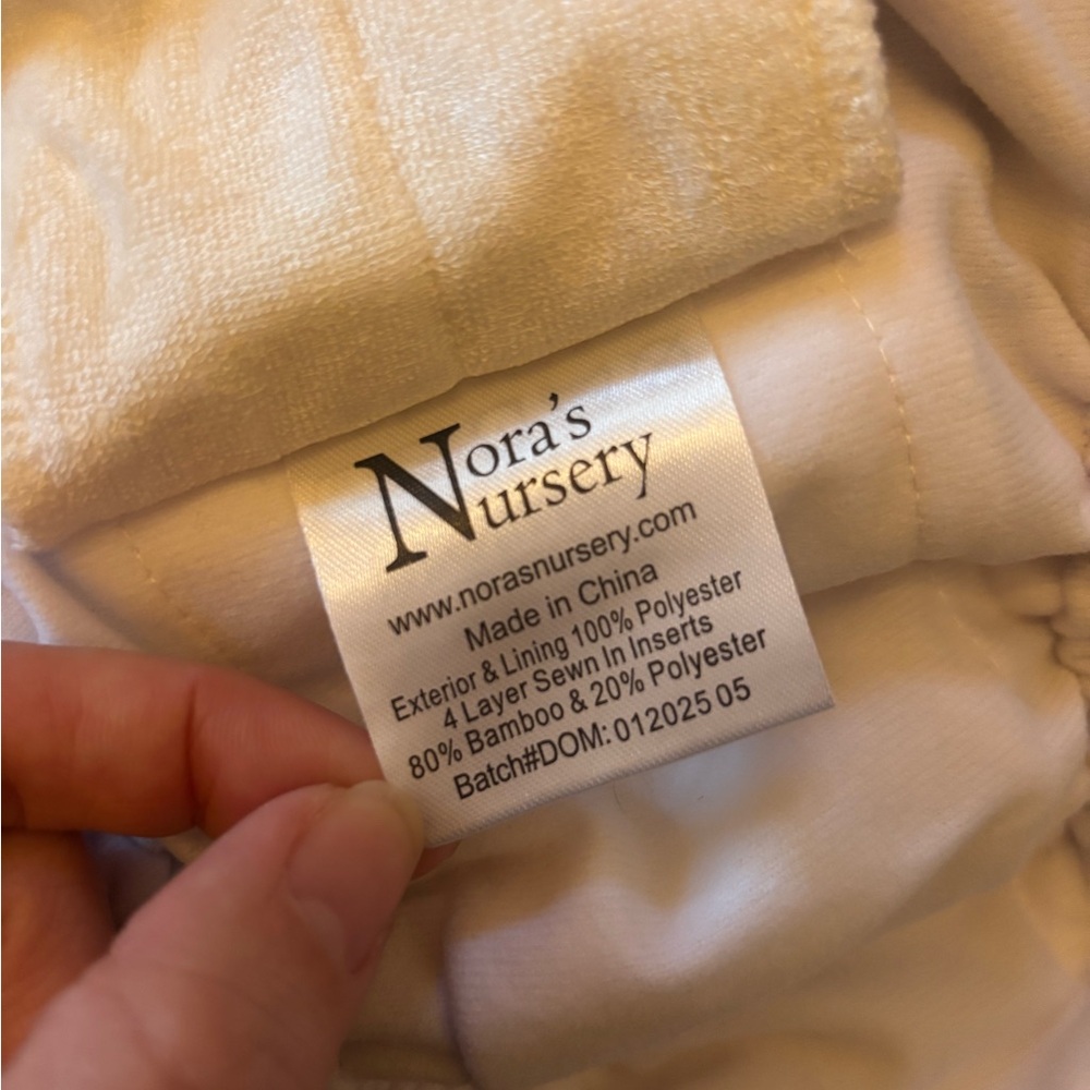 Nora’s Nursery 14 Newborn AIO Cloth Diapers in Blushing Blooms - Picture 6 of 7